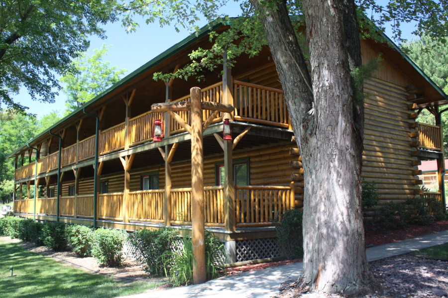 Rooms Cabins Meadowbrook Resort In Wisconsin Dells Meadowbrook